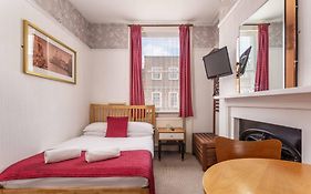 St. Athans Hotel 2*